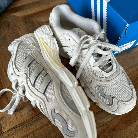Adidas Temper Run Sneakers - Picture 3 of 6